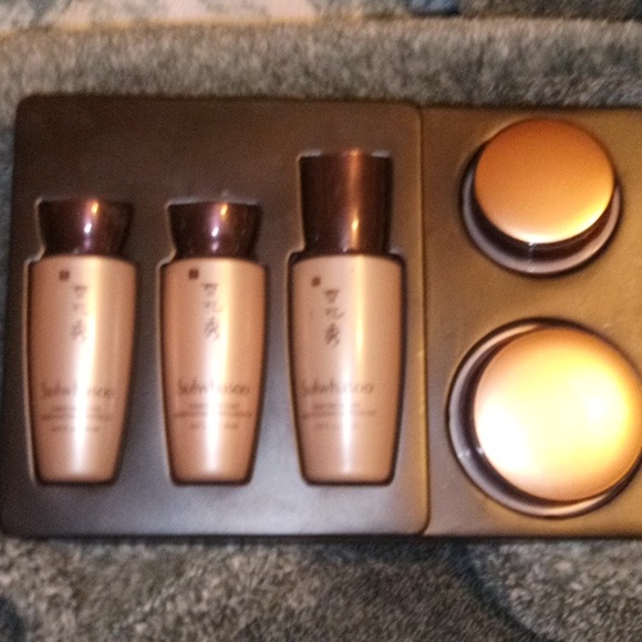 Skincare set - Picture 1 of 1